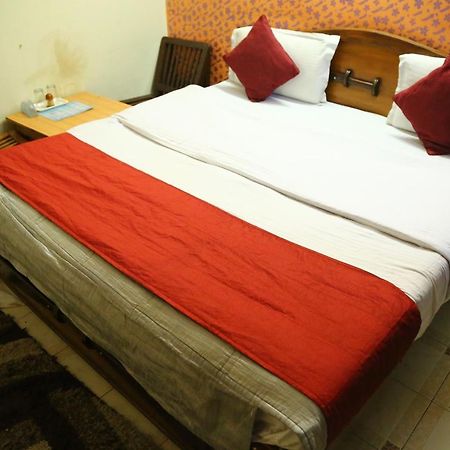 Hotel Diamond Palace Chandīgarh 외부 사진