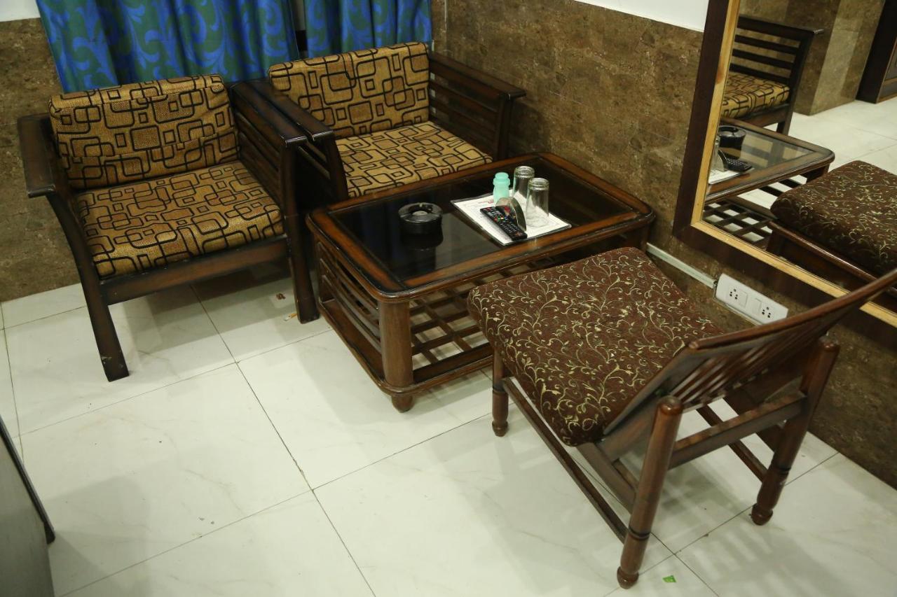 Hotel Diamond Palace Chandīgarh 외부 사진