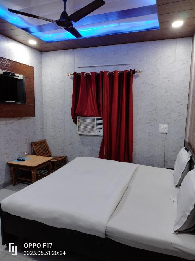 Hotel Diamond Palace Chandīgarh 외부 사진